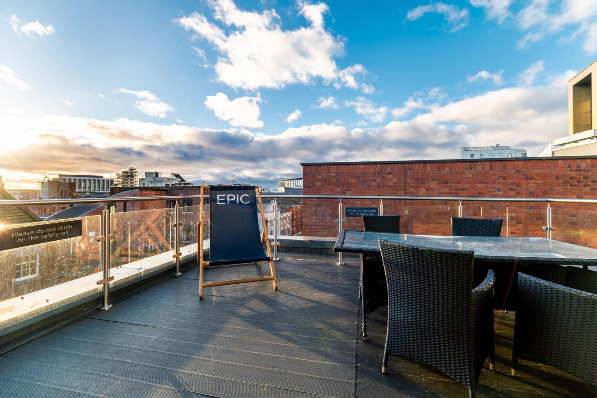 Epic Apartments Tunnage Square Liverpool Exterior photo